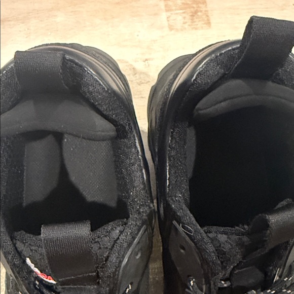 ROA LHKPA Men\'s Size 11 Eur 45 Black Hiking Shoes excellent condition worn twice main image 10